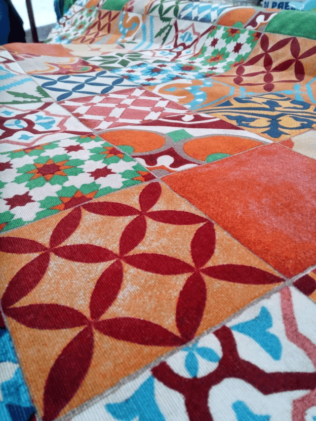 Scampolo di tessuto siciliano, 1 metro, misto cotone, h 280 cm  con maioliche siciliane colorate quadrate
